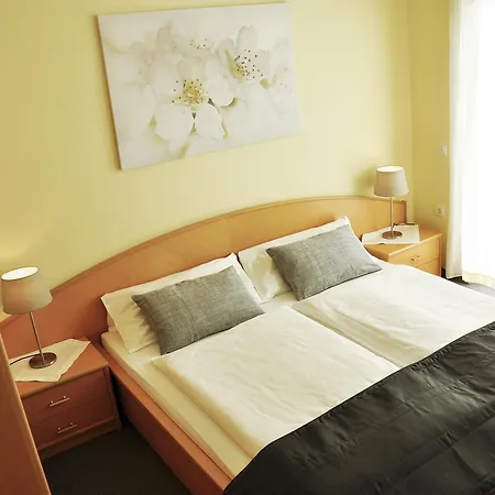 Gaestehaus Hofer Gumpoldskirchen